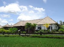 Villa Rumah Lotus, Villa Overview